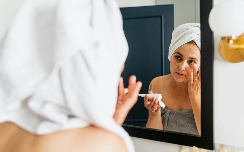 kem trị thâm dầu cá